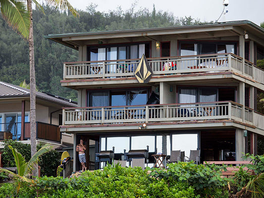 Red Bull TV - In House: Road to the Volcom Pipe Pro - Episode 3