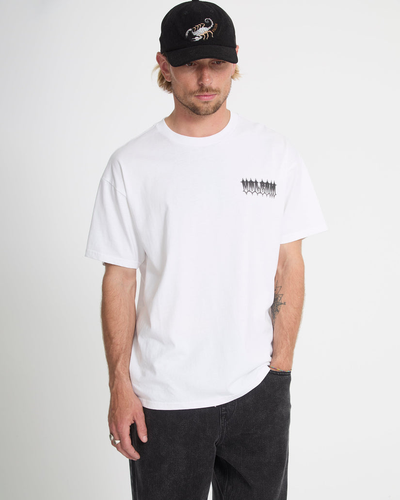 Camiseta Gamma Doom - White
