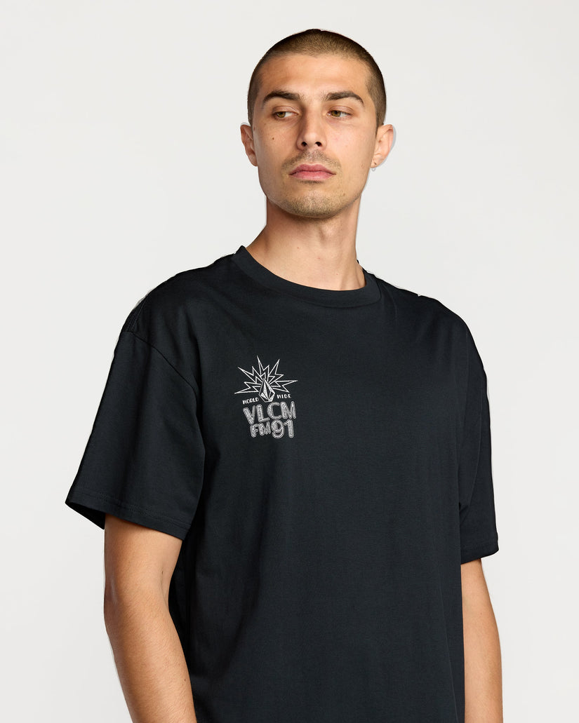 Camiseta Tune In - Antique Black