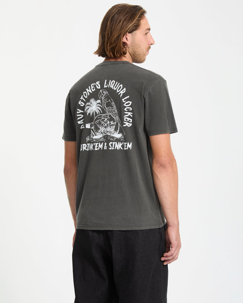 Camiseta Liquor Locker - Black