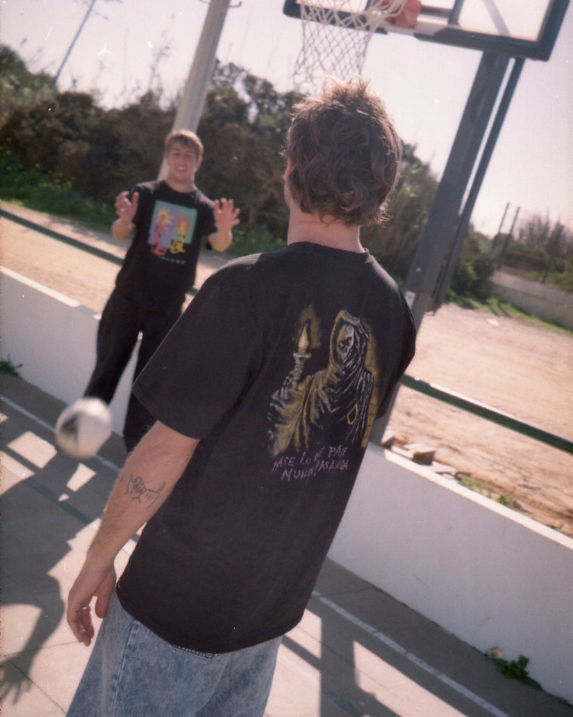 Camiseta Nunca Pasa - Black