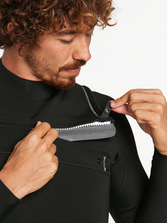 TRAJE DE NEOPRENO MODULADOR CON CREMALLERA EN EL PECHO DE  3/2 MM - BLACK