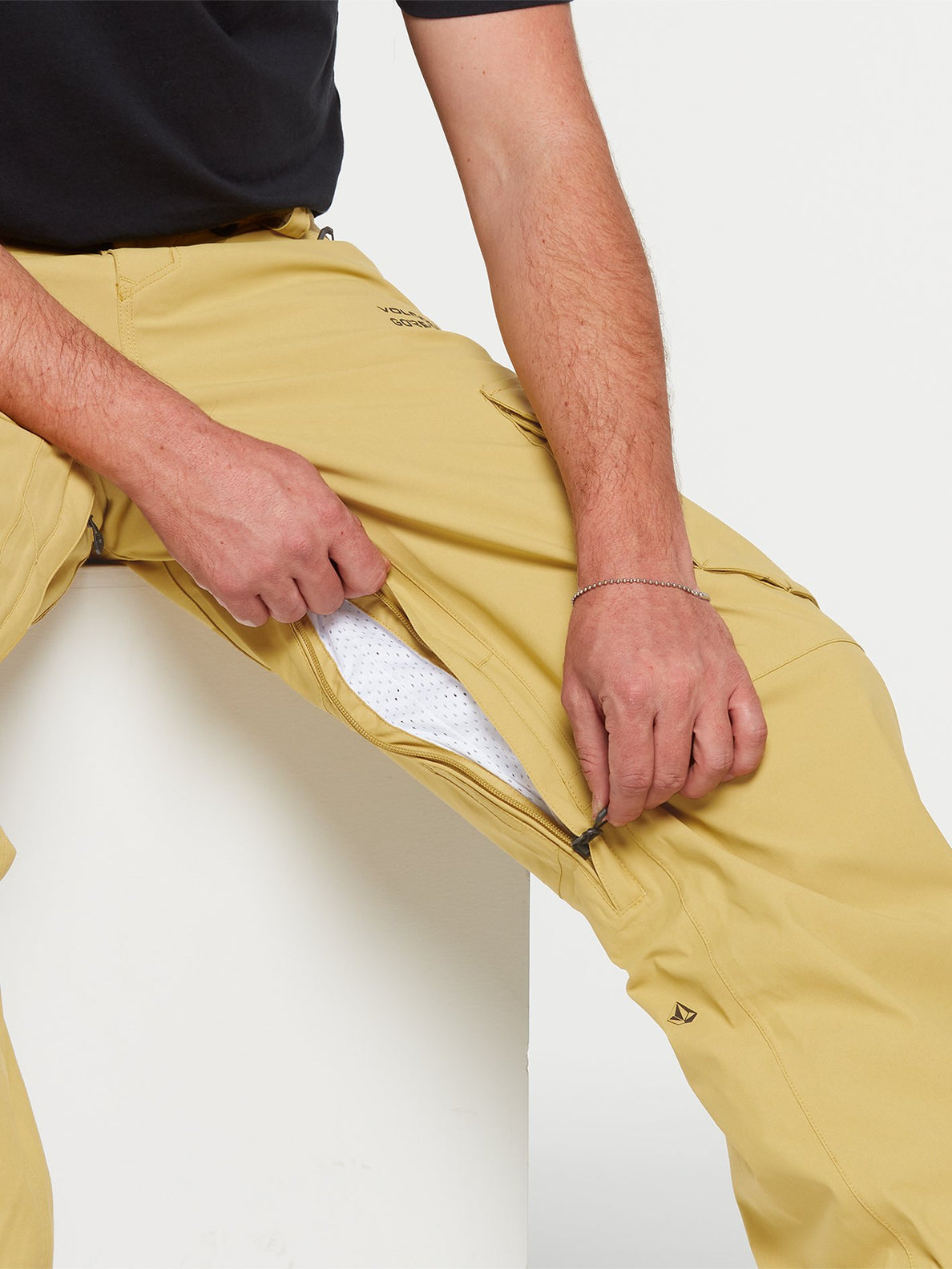 Stone Gore-Tex Trousers - GOLD (G1352206_GLD) [22]